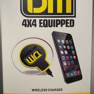 TJM 4x4 Wireless cell phone charger Apple iPhone Samsung Off Road Toyota Jeep